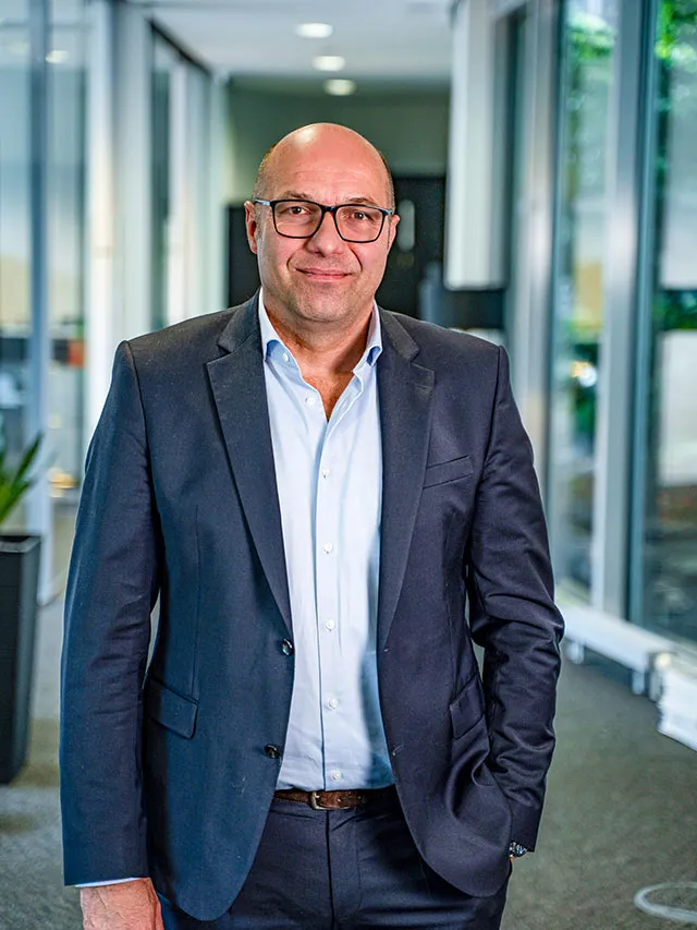 Portraitfoto von Christian Krämer