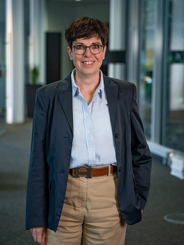 Portraitfoto von Katrin Arnold